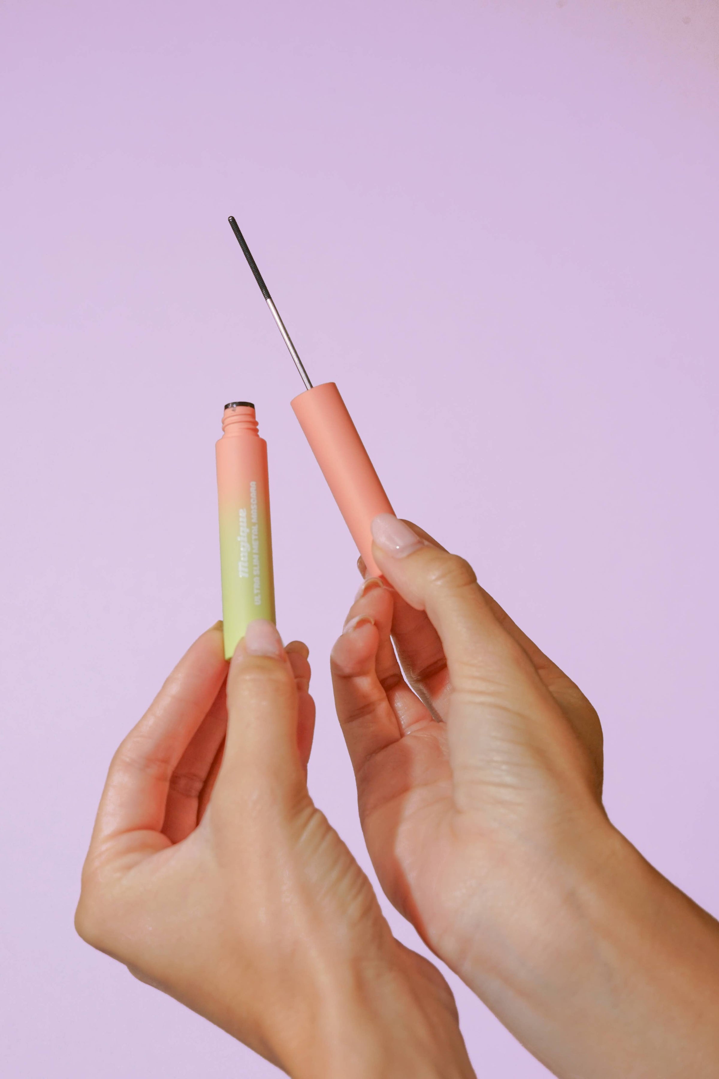 Magique Ultra Slim Metal Mascara