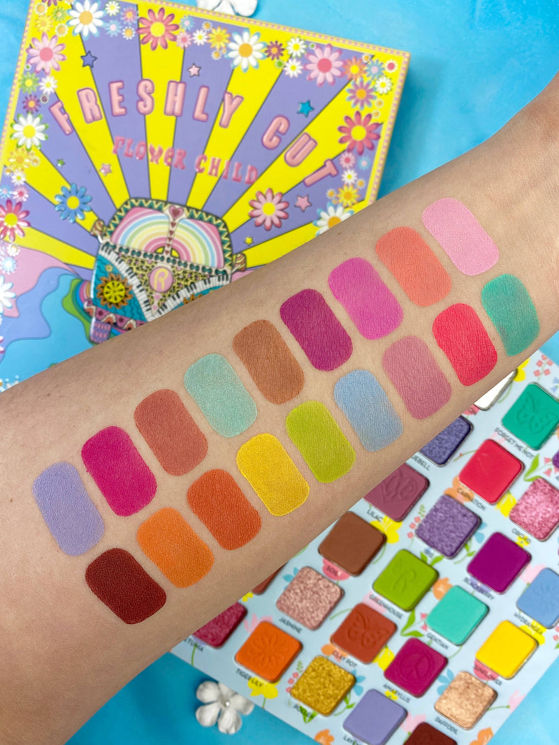 Flower Child 30 Pigment and Shadows Palette - Freshly Cut