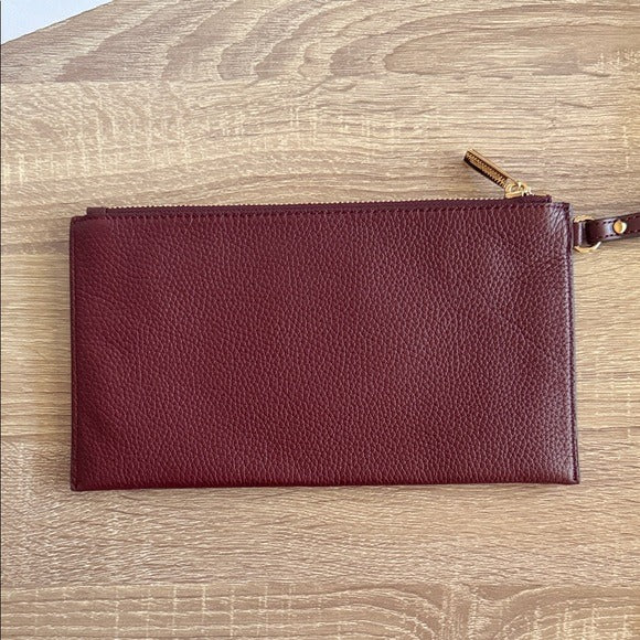Michael Kors Jet Set Travel Lg TZ Wristlet Leather Deep Red Clutch