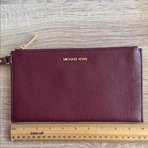 Michael Kors Jet Set Travel Lg TZ Wristlet Leather Deep Red Clutch