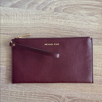 Michael Kors Jet Set Travel Lg TZ Wristlet Leather Deep Red Clutch