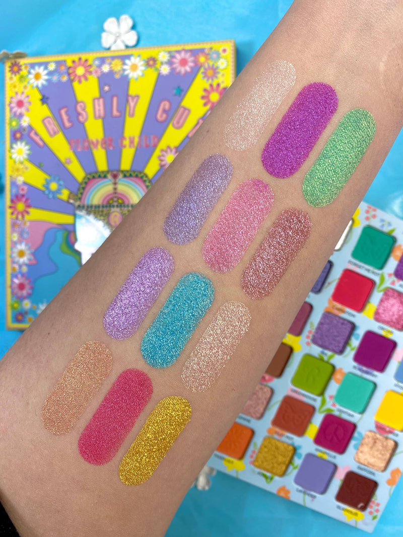 Flower Child 30 Pigment and Shadows Palette - Freshly Cut