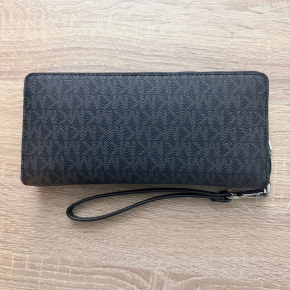 Michael Kors Jet Set Travel Continental Leather Wristlet -Black Signature/Silver