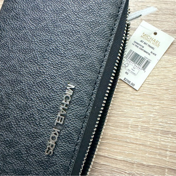 Michael Kors Jet Set Travel Continental Leather Wristlet -Black Signature/Silver