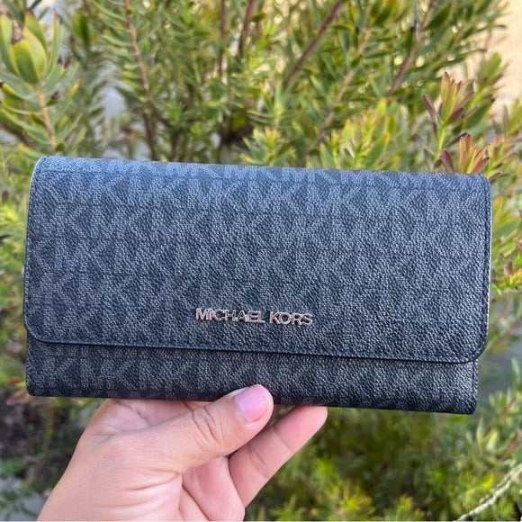 NWT Michael Kors Trifold Black Wallet