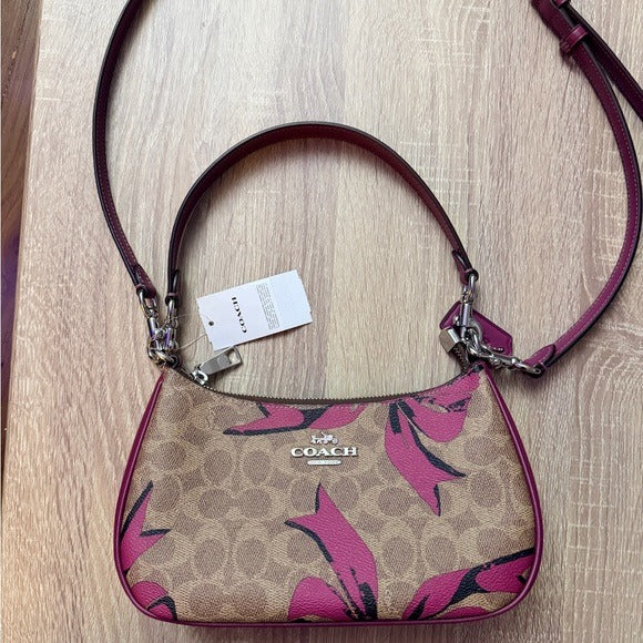 Coach Teri Shoulder Bag In Signature Canvas With Bow Print Nwt