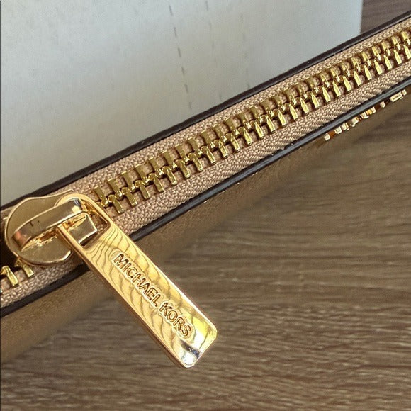 Michael Kors Jet Set Travel Lg Tz Wristlet Camel Leather Wristlet