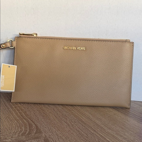 Michael Kors Jet Set Travel Lg Tz Wristlet Camel Leather Wristlet