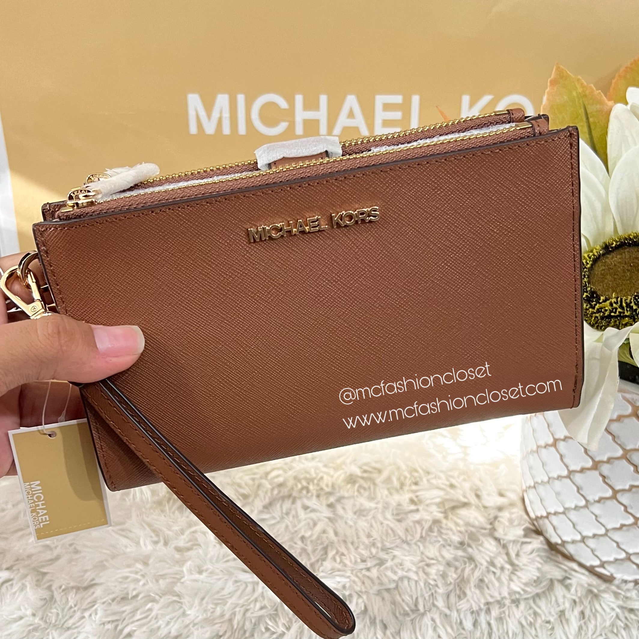 Signature Jet Set Double-Zip Wristlet - MICHAEL KORS