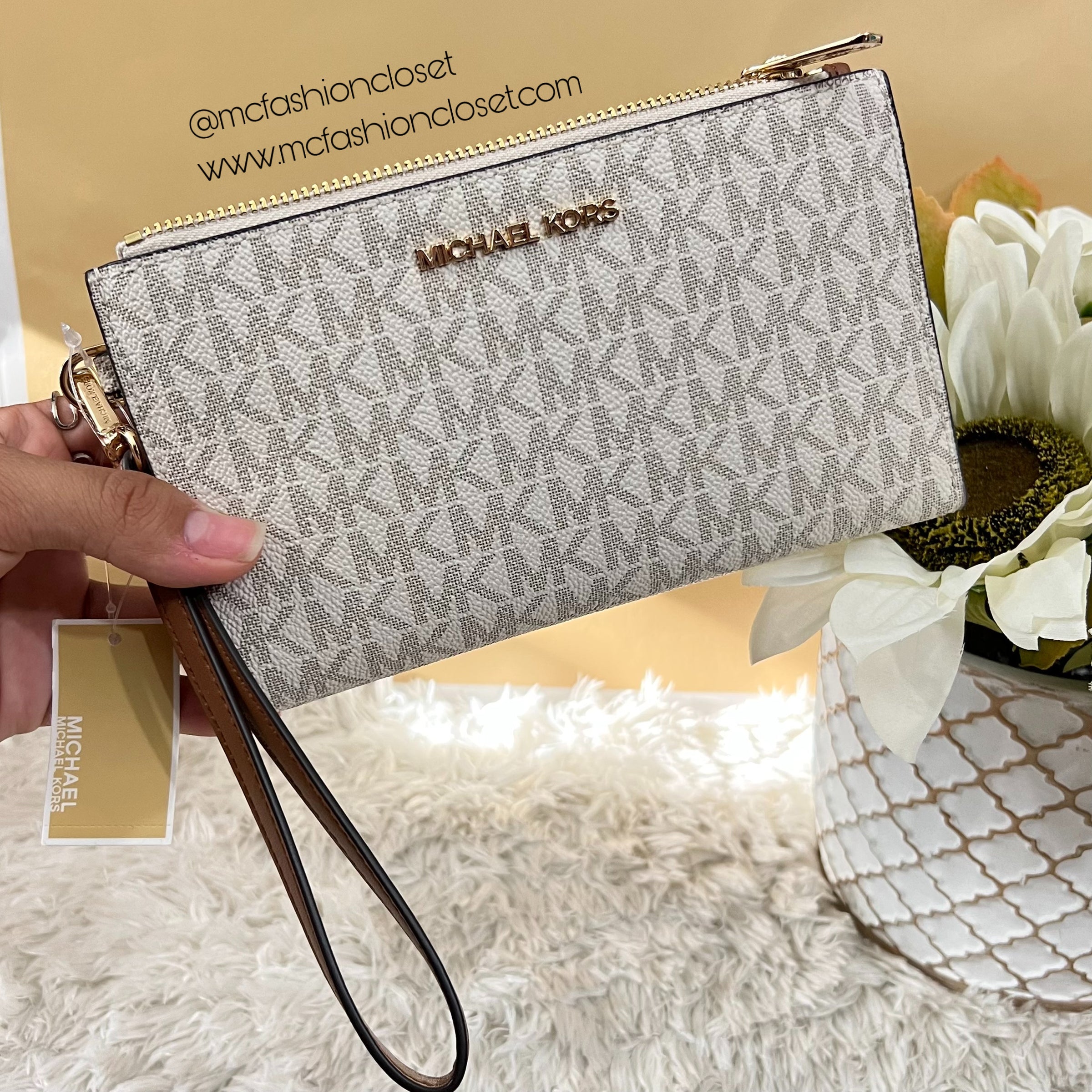 Signature Jet Set Double-Zip Wristlet - MICHAEL KORS